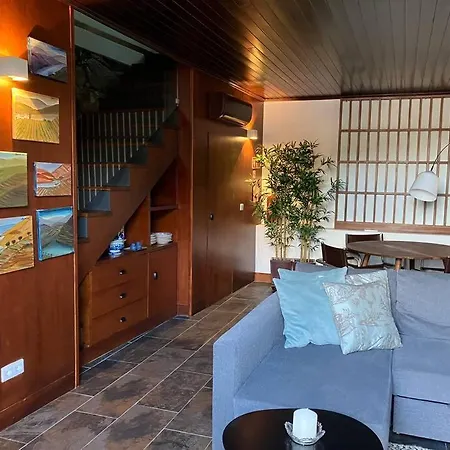 Casa Ameias בית נופש *